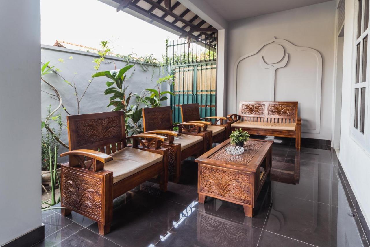 Ndalem Sarengat Apartment Yogyakarta Exterior foto