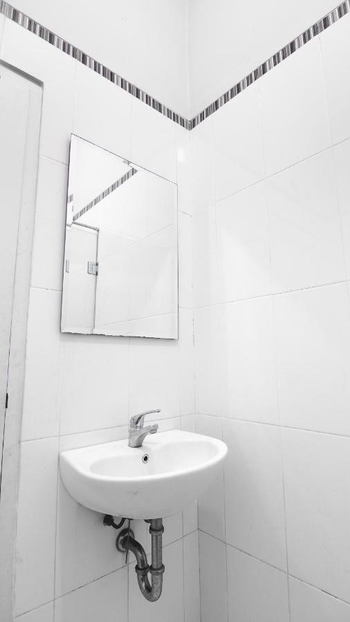 Ndalem Sarengat Apartment Yogyakarta Exterior foto